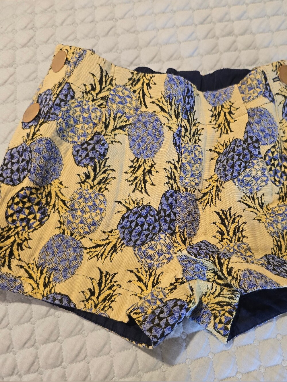 Lili Gaufrette girls size 5 blue gold pineapple shorts
